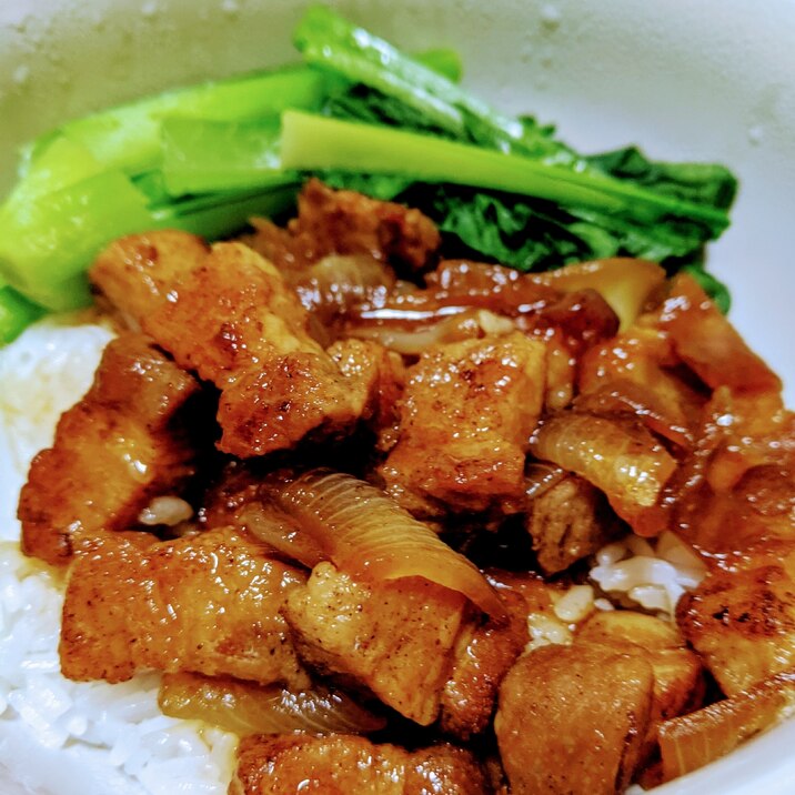 五香粉で魯肉飯